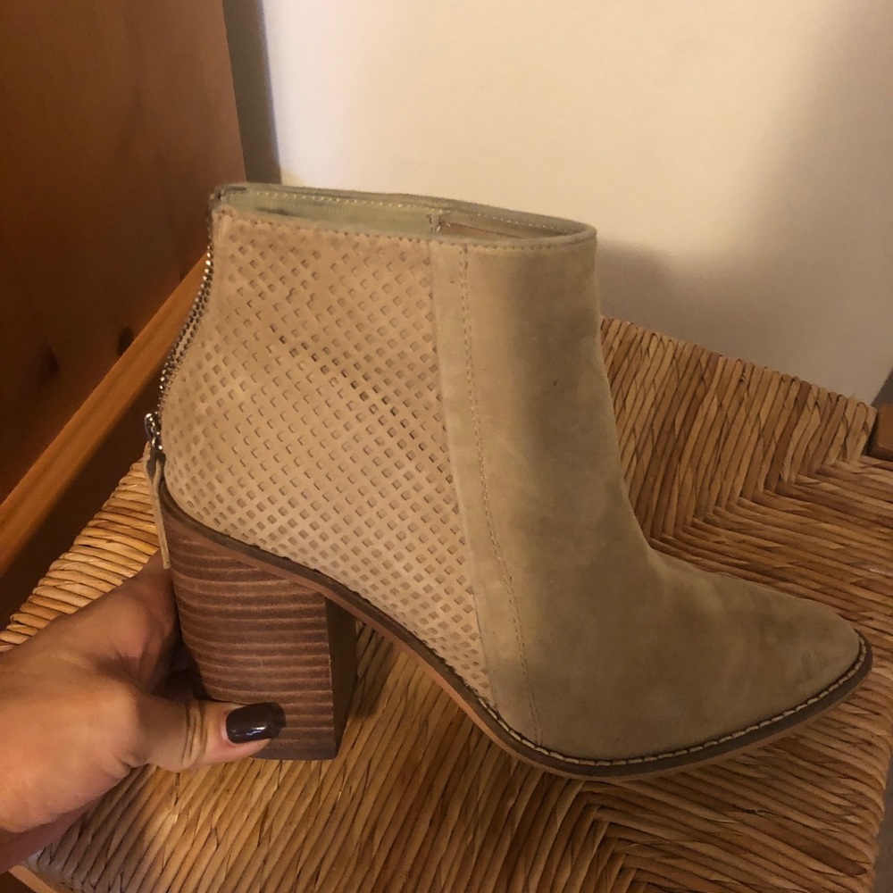 Steve Madden Replay Suede Booties